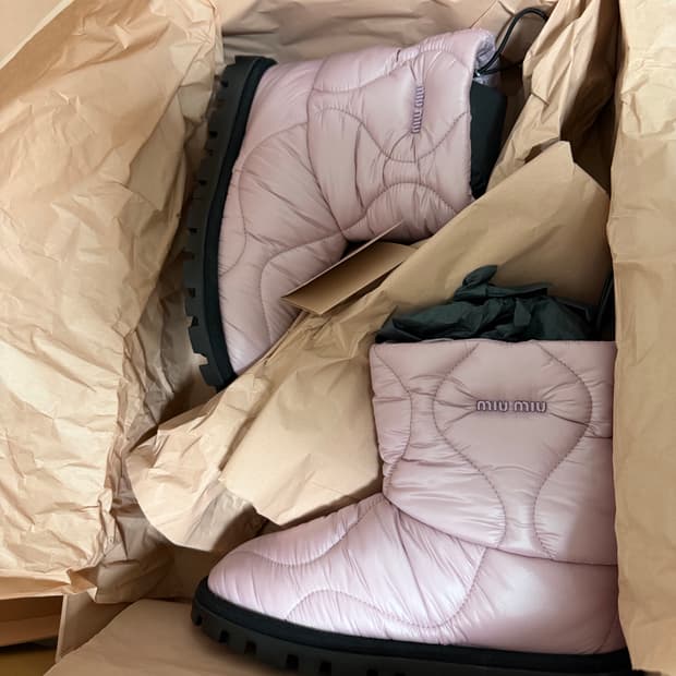 미우미우 패딩부츠 35.5사이즈 새상품 핑크