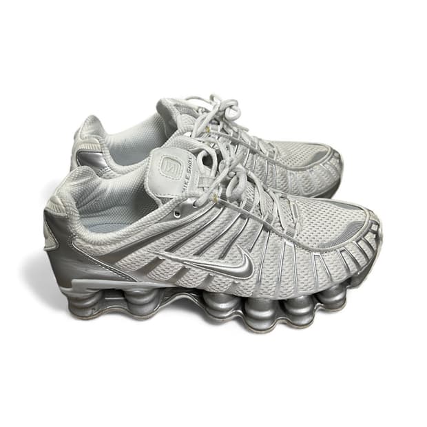 나이키 샥스 TL 메탈릭 실버 235