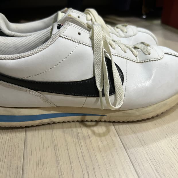 나이키 코르테즈 275