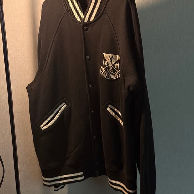 폴로 바시티 자켓