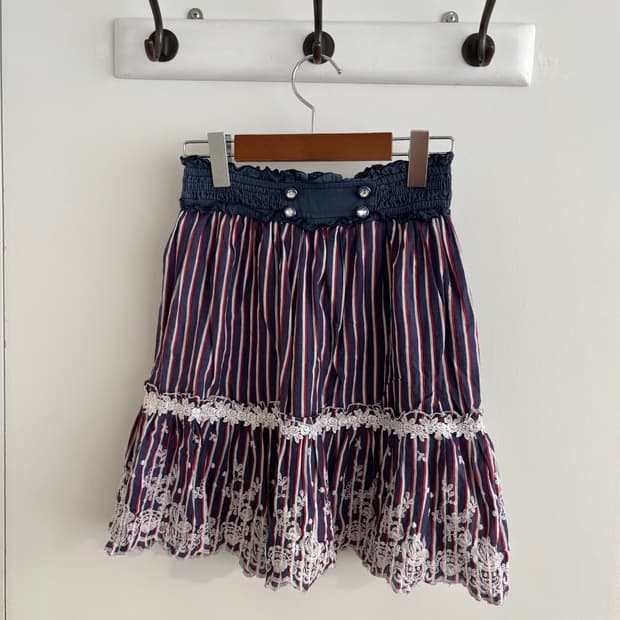 axes femme 엑시즈팜 큐빅 스트라이프 레이스 스커트 모리걸