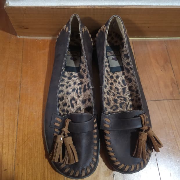 새상품)버팔로 여성 브라운 태슬 로퍼 모카신240