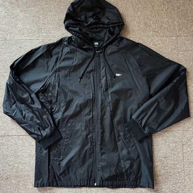 OBEY  바람막이