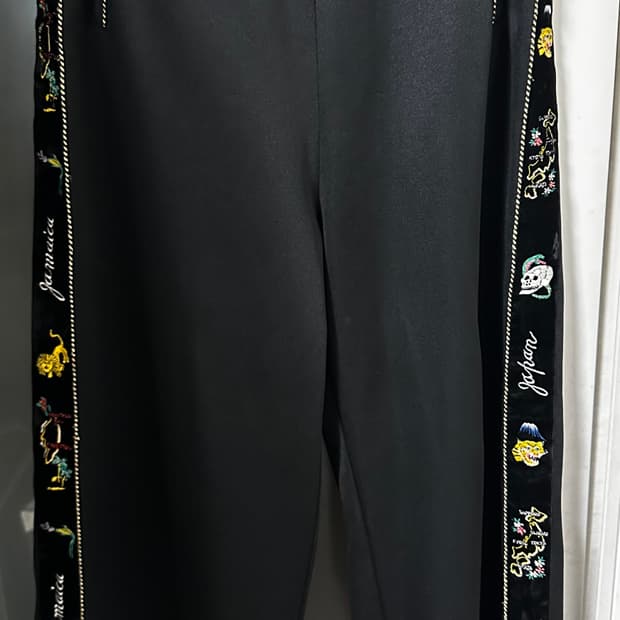 캐피탈 스카테이프 수베니어 트랙팬츠 블랙