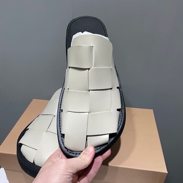 (정품/새상품) 헤레우 남성 커스타드 레더 디라 뮬 샌들