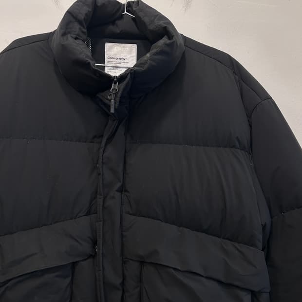 코드그라피 무광 절개 덕다운 크롭 패딩 자켓