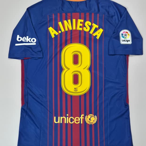17-18 바르셀로나 홈 이니에스타 마지막 시즌 유니폼 M사이즈