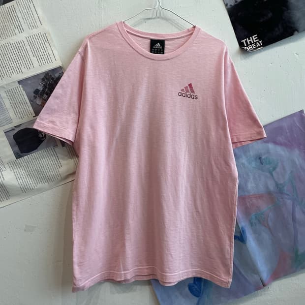 아디다스 반팔 티셔츠 핑크