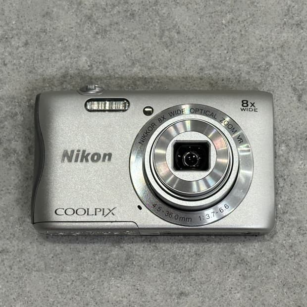 니콘 쿨픽스 S3700