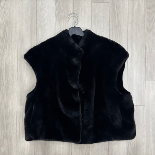 퍼 조끼 / 퍼 베스트  FAUX FUR VEST