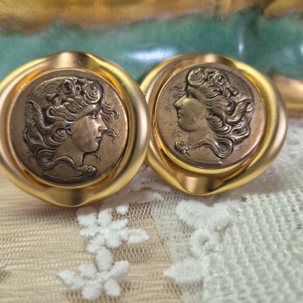 빈티지 Olala 클립온 귀걸이 