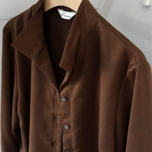 Brushed fabric design collar shirt