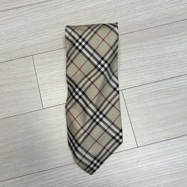 버버리넥타이