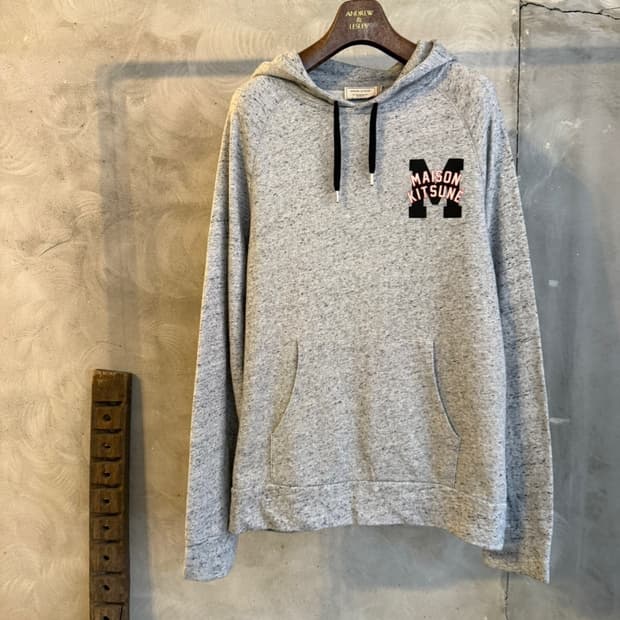 메종키츠네 후드티 100