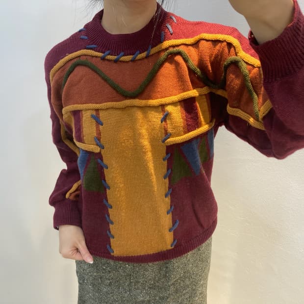 버건디 케이블 유니크 니트