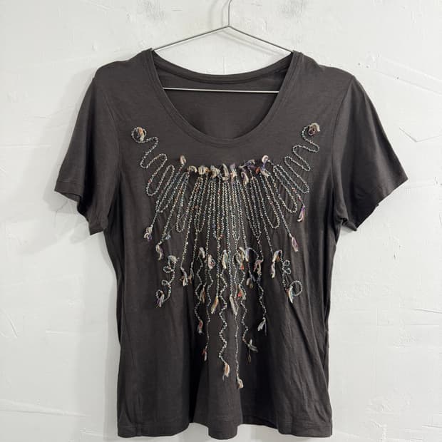 ethnic detail top