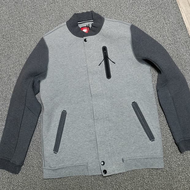 나이키 테크팩 바시티 자켓 L