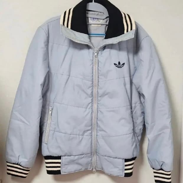 아디다스 올드스쿨 하치와레깔 희귀 패딩