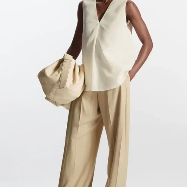 COS V-Neck Sleeveless Top White 40