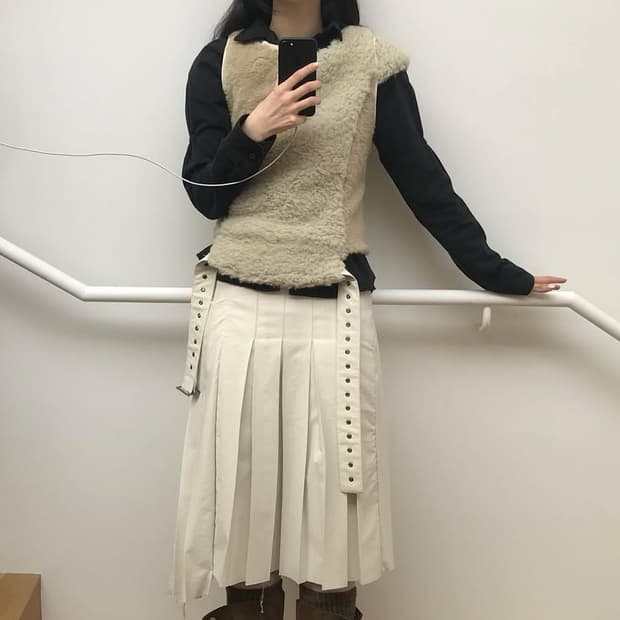 eonts mustang fur vest