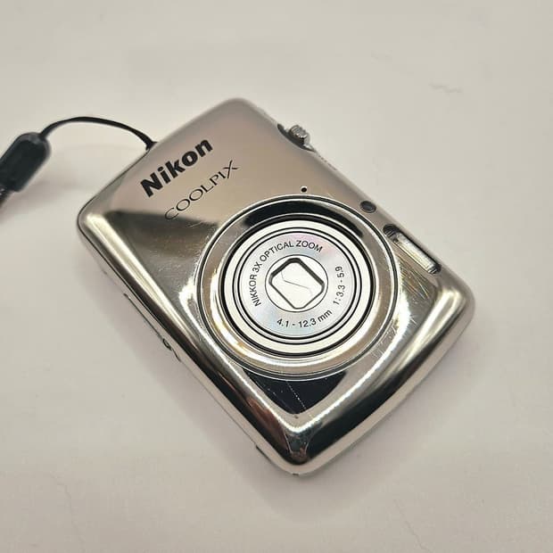 니콘 쿨픽스 Coolpix S02