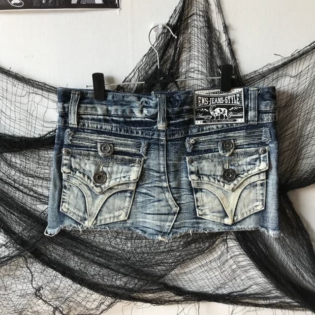 Y2k back pocket lowrise skirt 