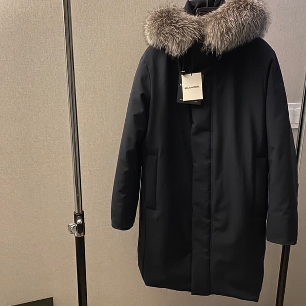 솔리드옴므 19FW 폭스퍼 패딩 다크네이비 46(95) 사이즈