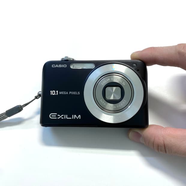 카시오 엑슬림 EX-Z1050 디지털 카메라