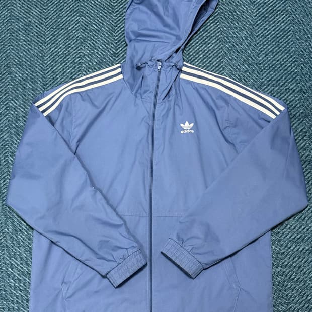 아디다스 바람막이