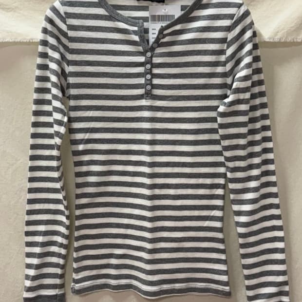 브랜디멜빌 헨리넥 롱슬리브