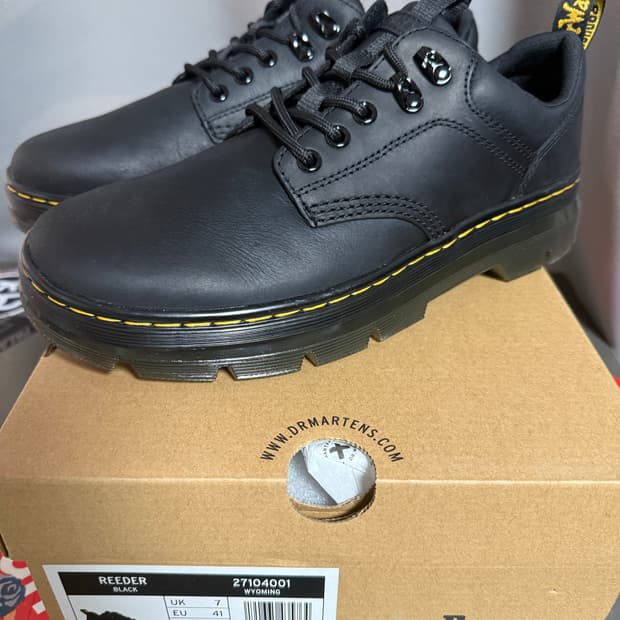 닥터마틴 리더 와이오밍 레더 260