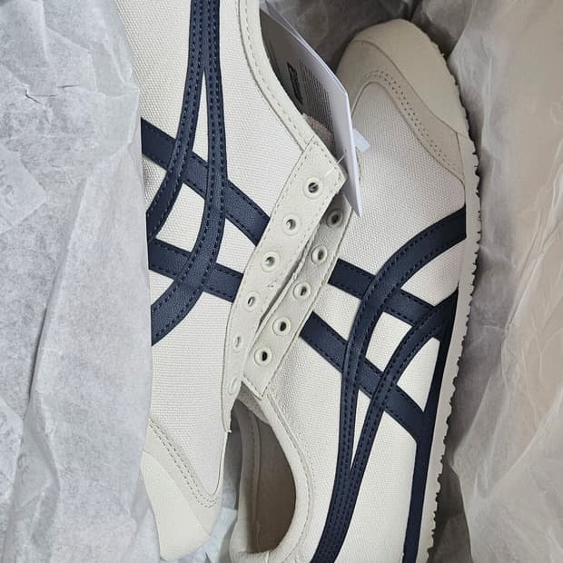 새상품) 오니츠카타이거 멕시코66 슬립온 버치 미드나잇