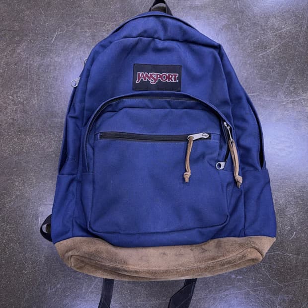 잔스포츠 라이트 스웨이드 배색 네이비 백팩