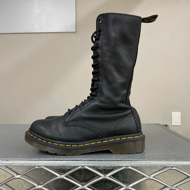 닥터마틴 1B99 워커 부츠 uk4