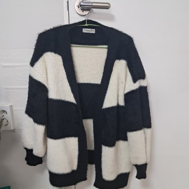 크리스찬 디올 퍼 가디건 