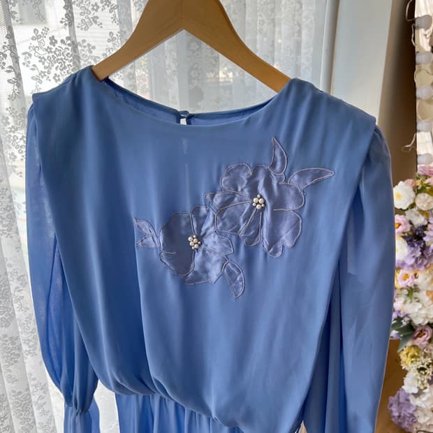 블루 플라워 진주 쉬폰 원피스