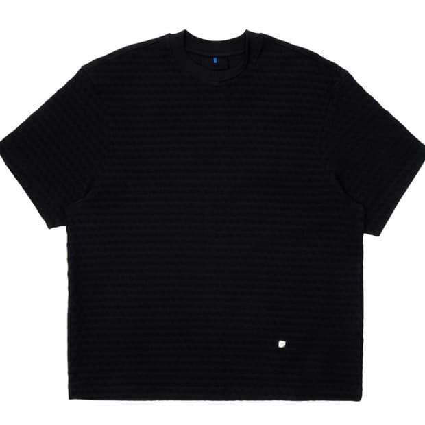 아더에러 메도우 티셔츠 프로덕트. 49 느와르 L