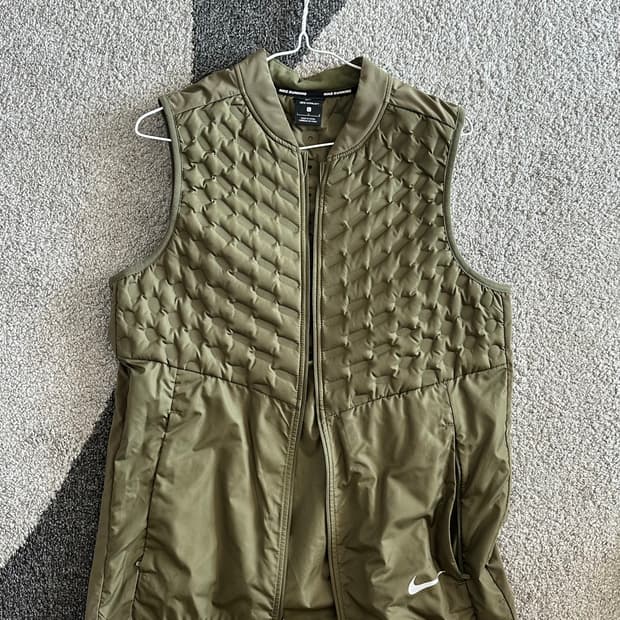 나이키 에어로로프트 조끼