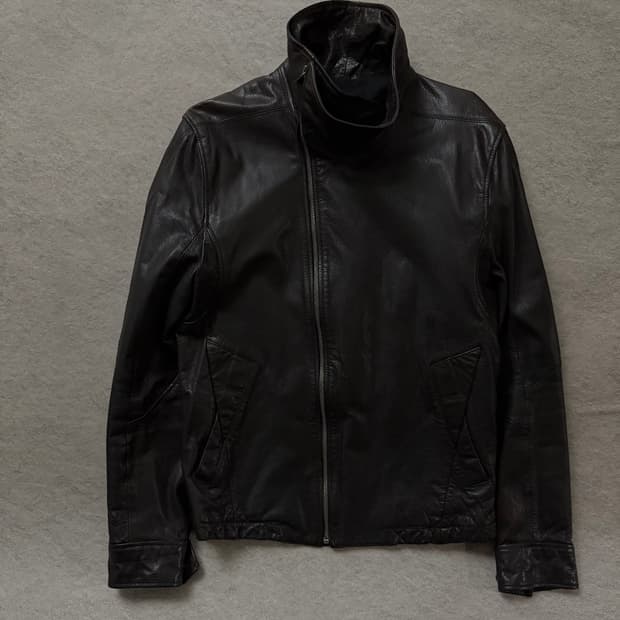 코데즈컴바인 비대칭 카우레더자켓