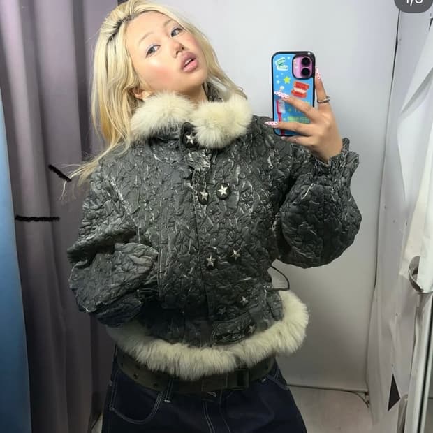 디엠빈티지 별 단추 퍼 자켓 