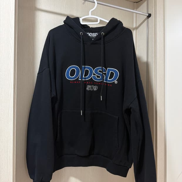 오드스튜디오 후드티
