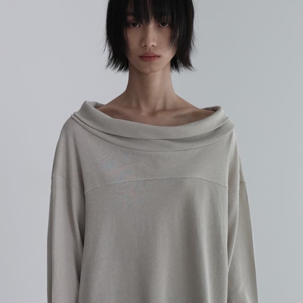 아모르샤이 - LINE SWEATSHIRT 