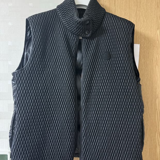 몽클레어 여성 패딩 조끼 블랙 