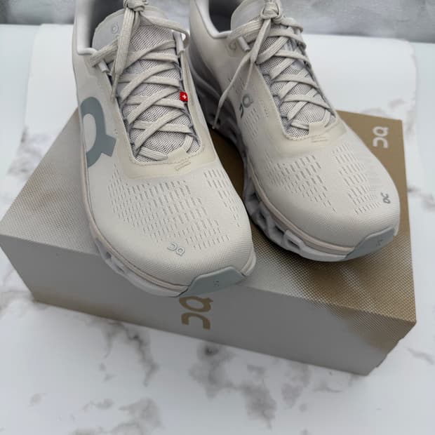 온러닝 클라우드몬스터2 샌드 프로스트