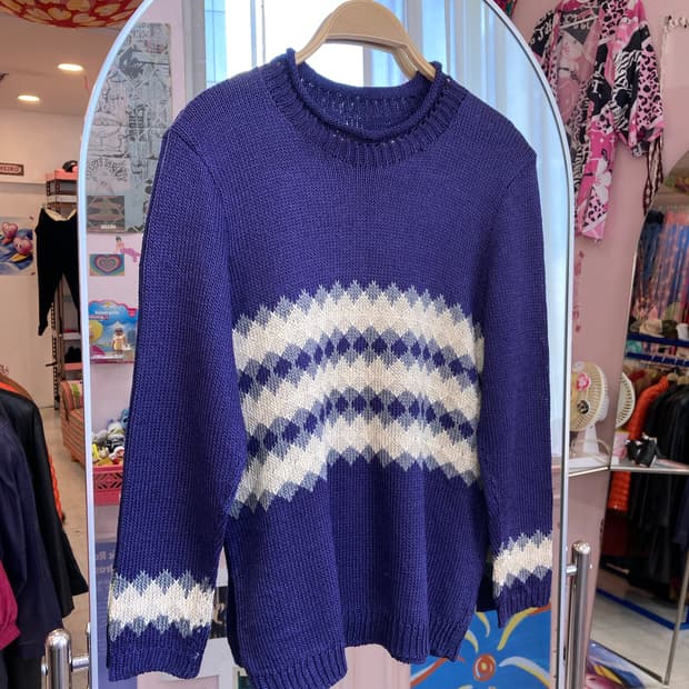 블루 직잭 패턴 니트