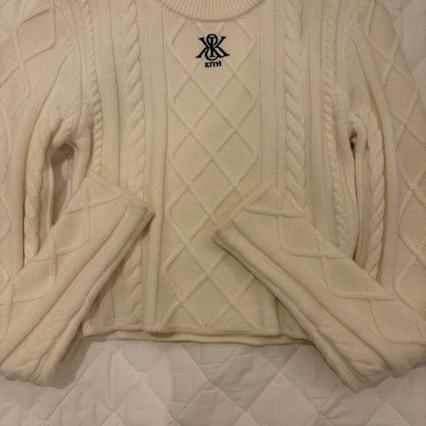 Kith 아이보리 크롭니트 xs