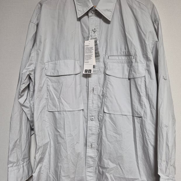 유니클로 바람막이 셔츠 새상품 라이트그레이