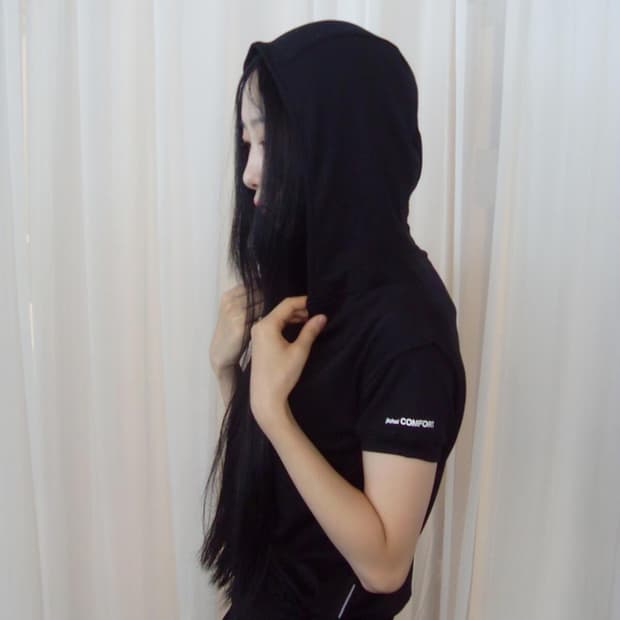 지초이 컴포트 24-004 후디드 슬리브리스