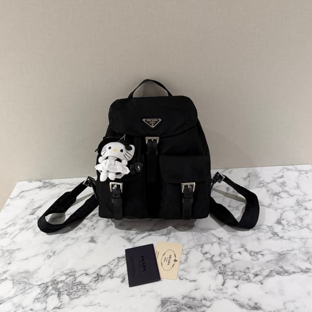 정품 프라다 백팩 스몰 