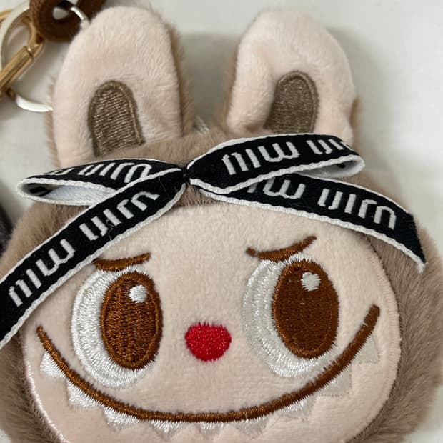 미우미우 거울키링